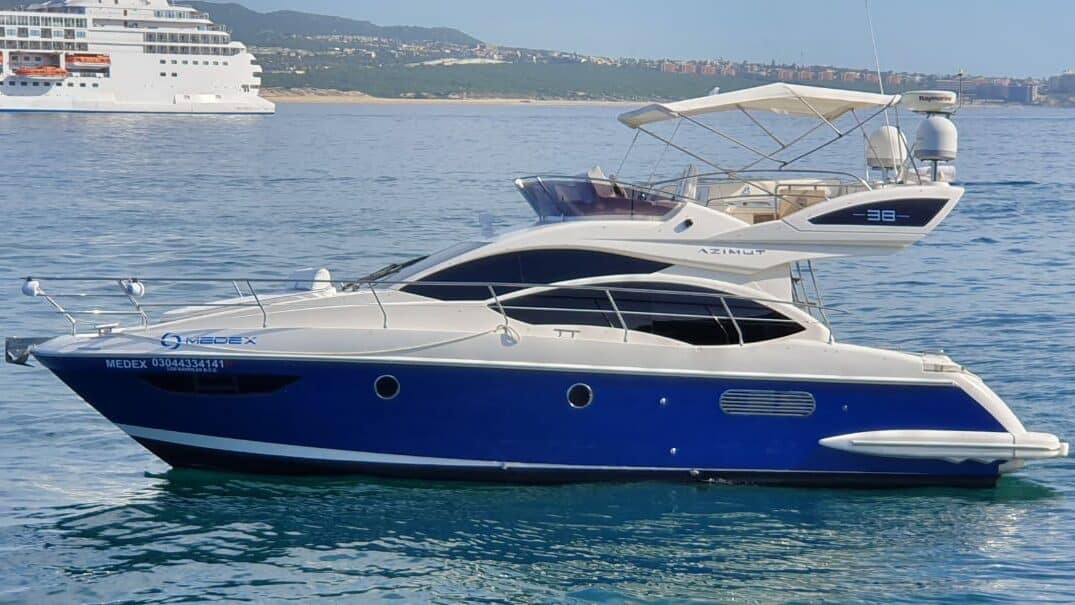 40ft Medex Cabo Yacht Charter